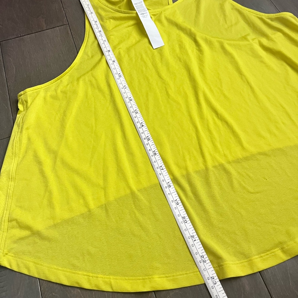 Lululemon Lightweight Training Racerback Tank - Picture 2 of 5